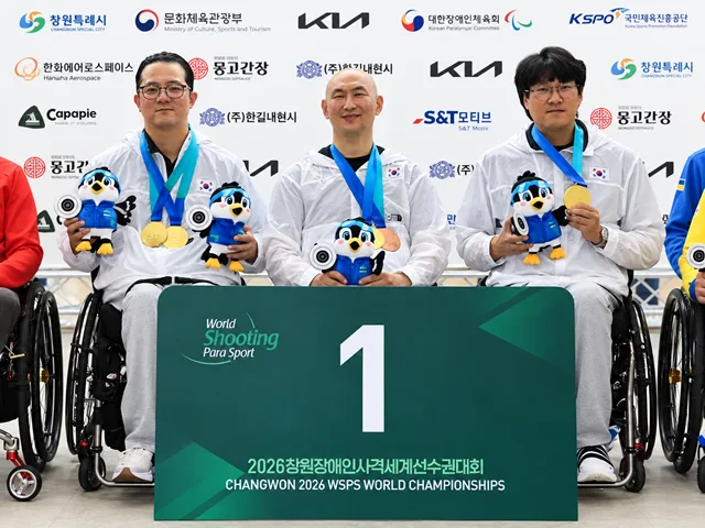 세계신기록 쏘고 3관왕…‘파리 2관왕’ 박진호, 세계선수권까지 접수