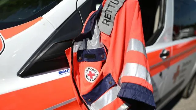 War es medizinische Ursache?: Mann nach Unfall leicht verletzt – dann stirbt er in Klinik