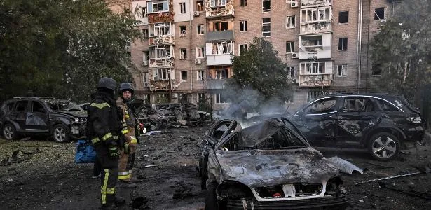 Rússia mata mais de 50 na Ucrânia em três dias; Zelensky pede apoio à Otan