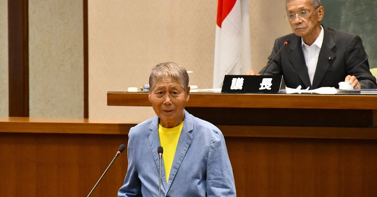 旅田氏、黄色いTシャツで初登庁→服装規定改定 和歌山県議会