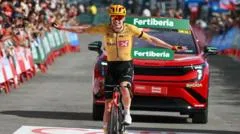Leknessund seals first Grand Tour stage win