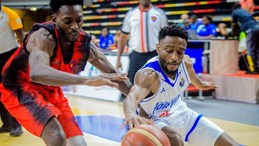 FC Porto vence 1.º de Agosto e garante final em Luanda
