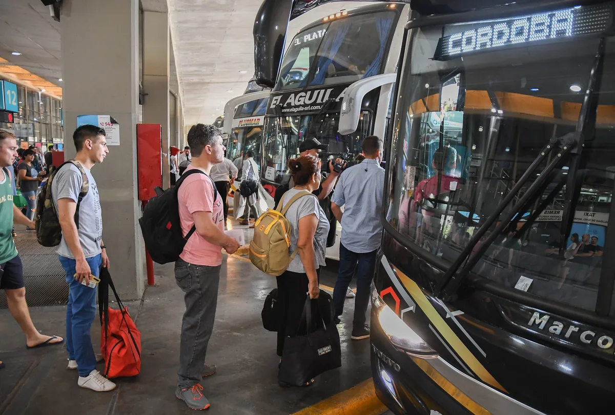 La crisis de Flybondi reavivó a los micros de larga distancia