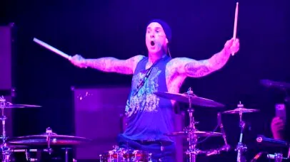 Travis Barker explica como se tornou a arma secreta do Blink-182