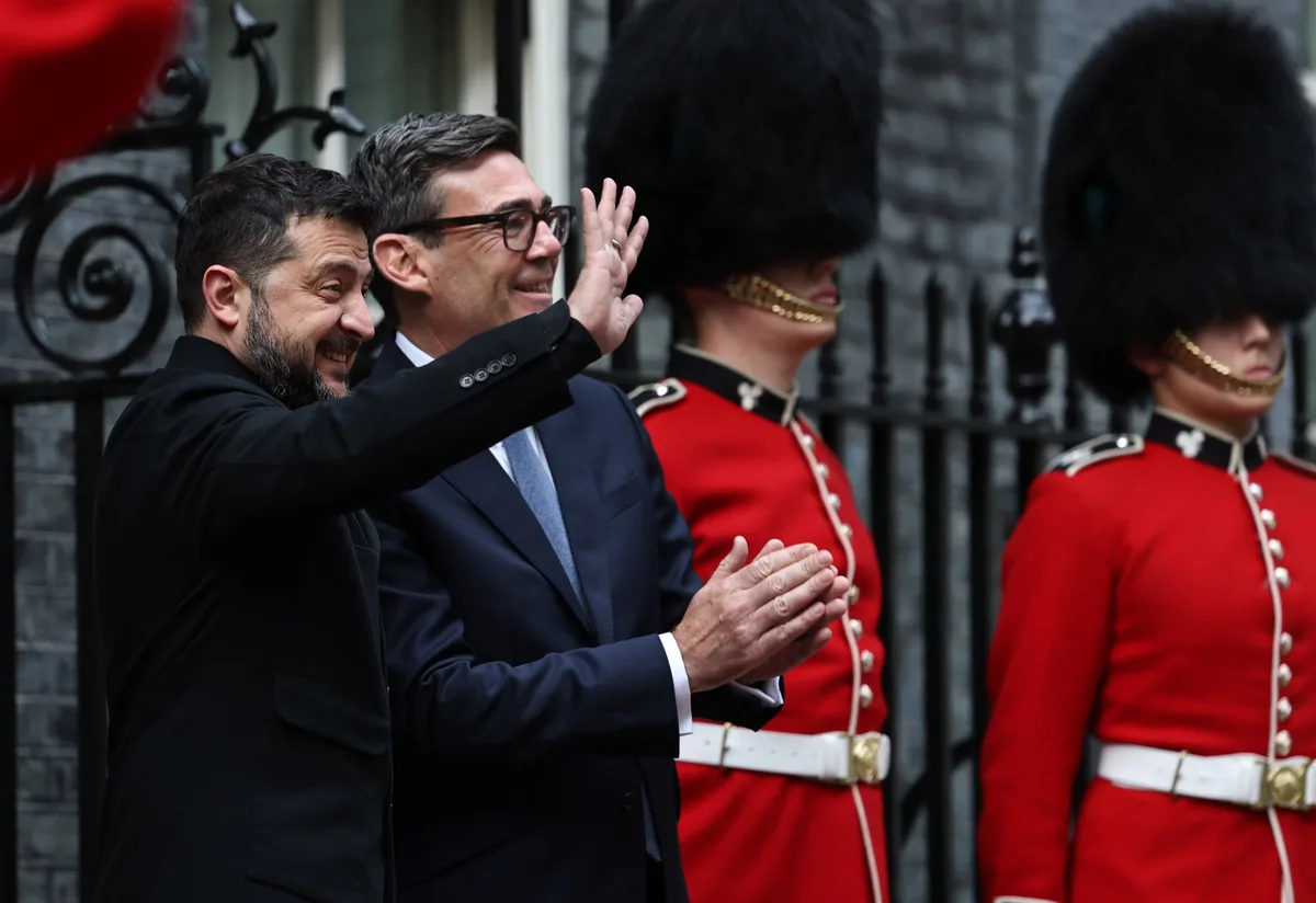 El Reino Unido despliega la alfombra roja para arropar a Zelenski frente a Trump