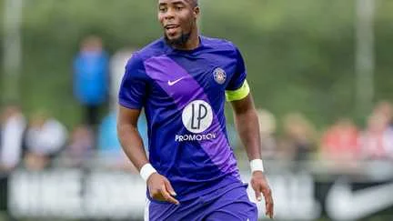 Foot : Djibril Sidibé, champion du monde 2018, signe au Mans et fait son retour en Ligue 1