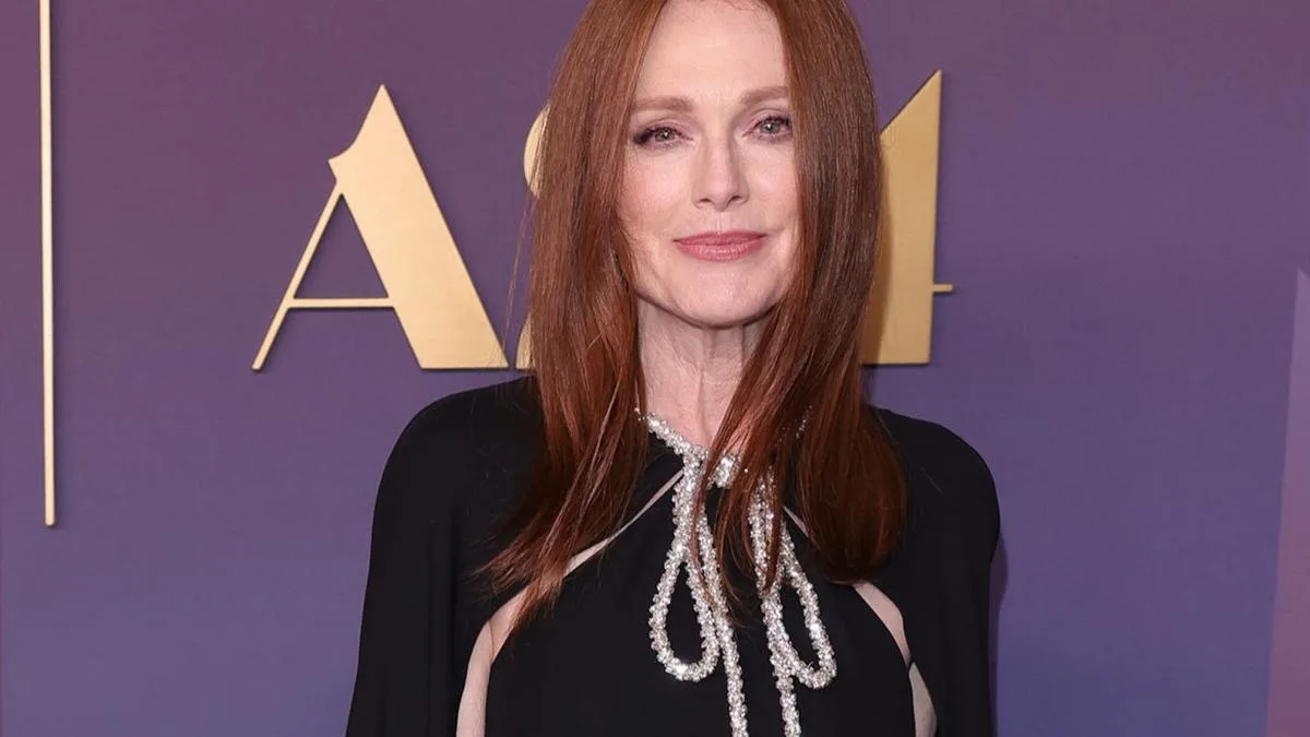 Julianne Moore to receive Golden Icon award