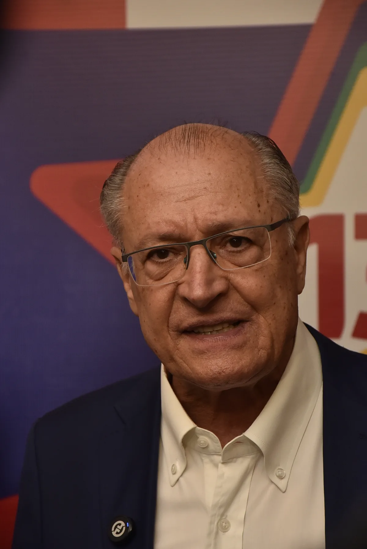 "Vamos buscar o superávit fiscal sem penalizar os mais pobres", diz Geraldo Alckmin