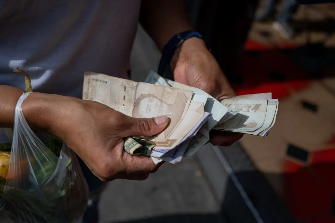 Apucv reitera pago irregular en un bono: «El Gobierno se empeña en lesionar a los universitarios»