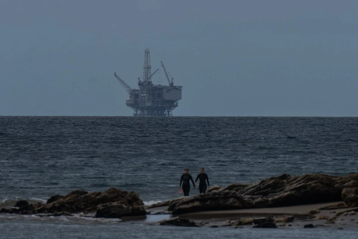 Trump administration ratchets up its fight to get more oil flowing from California