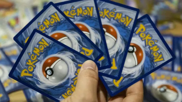 Menino de 11 anos perde 26 mil euros em burla com cartas de Pokémon