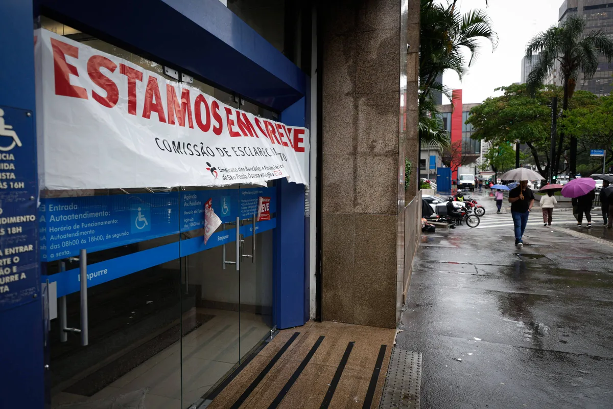 Bancários negam proposta da Caixa e greve nacional continua