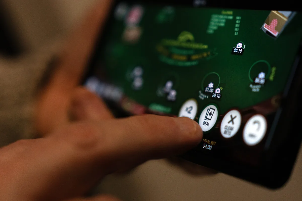 Online gambling increased among Ontario teenagers, survey finds