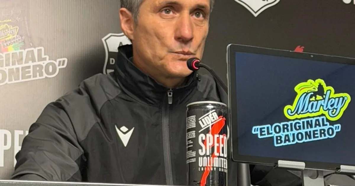 Guillermo en llamas tras el gol anulado ante Riestra: "Voy a hablar yo, me chupa todo un huevo"