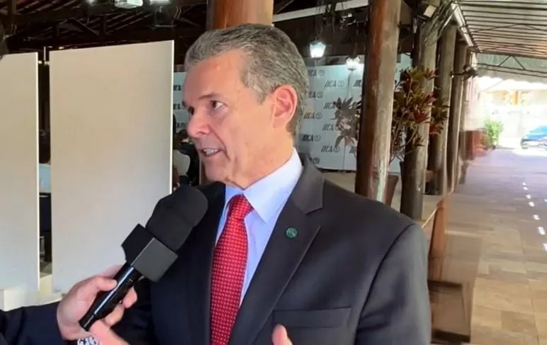 ‘Inadmissível’: ministro cobra retorno do Brasil à lista de fornecedores de carne da UE