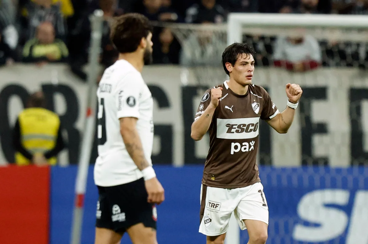 Platense tem técnico freguês do Fluminense e ex-alvo tricolor no ataque; conheça