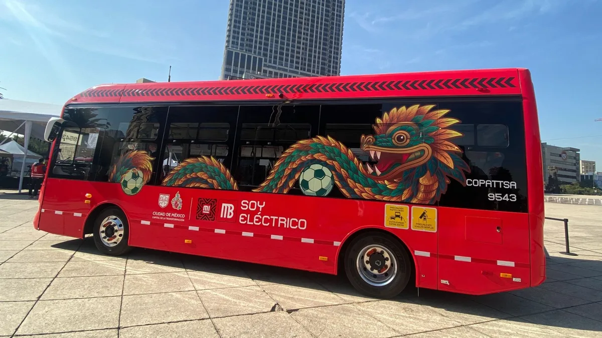 Metrobús CDMX presenta ruta Quetzalcóatl que es conducida solo por mujeres: cuál es su recorrido y estaciones