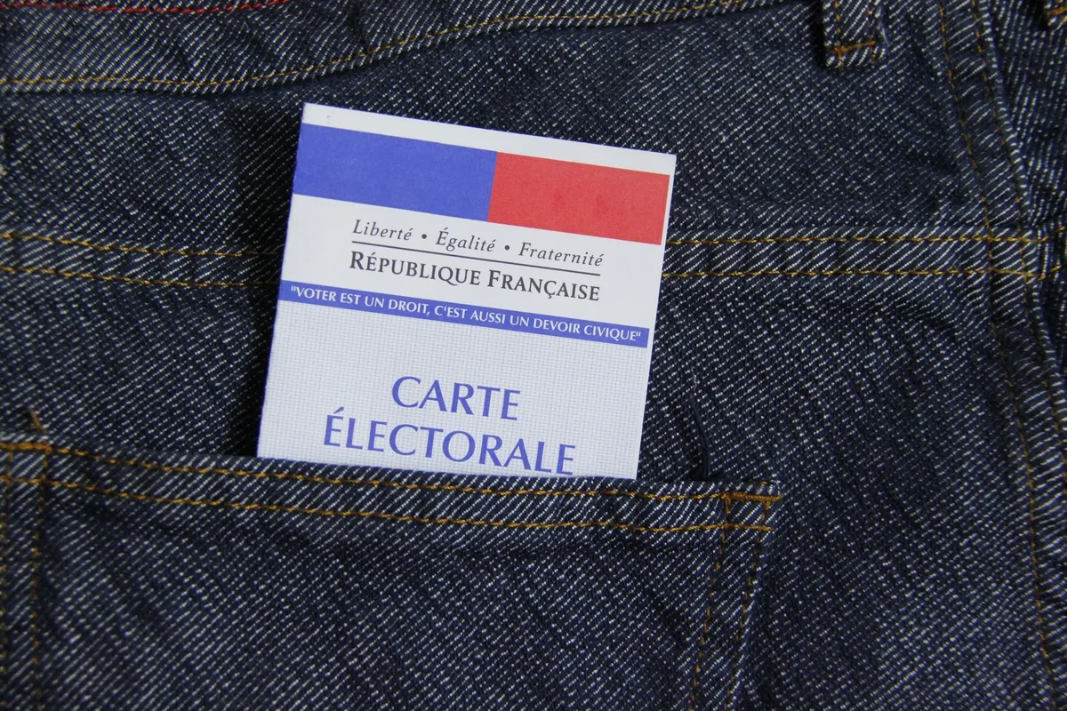 « En campagne » : un podcast exhaustif sur les liens entre politique et journalisme