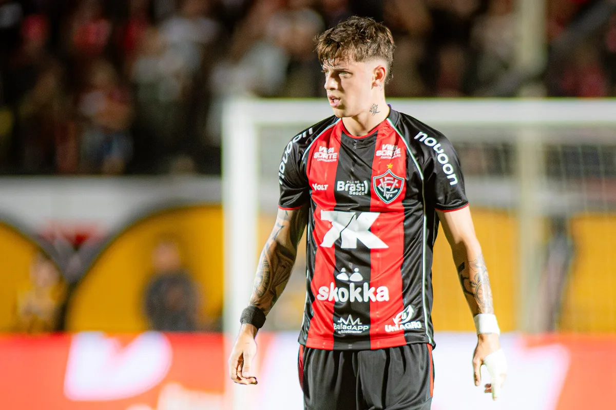 Tarzia reconhece queda no segundo tempo, mas lamenta gols perdidos