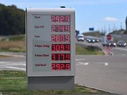 Thema im Bundesrat: Wird die 12-Uhr-Regel an Tankstellen wieder abgeschafft?