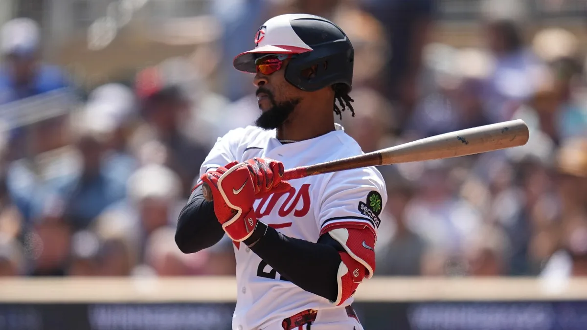 Twins’ Byron Buxton exits vs. Athletics with apparent injury