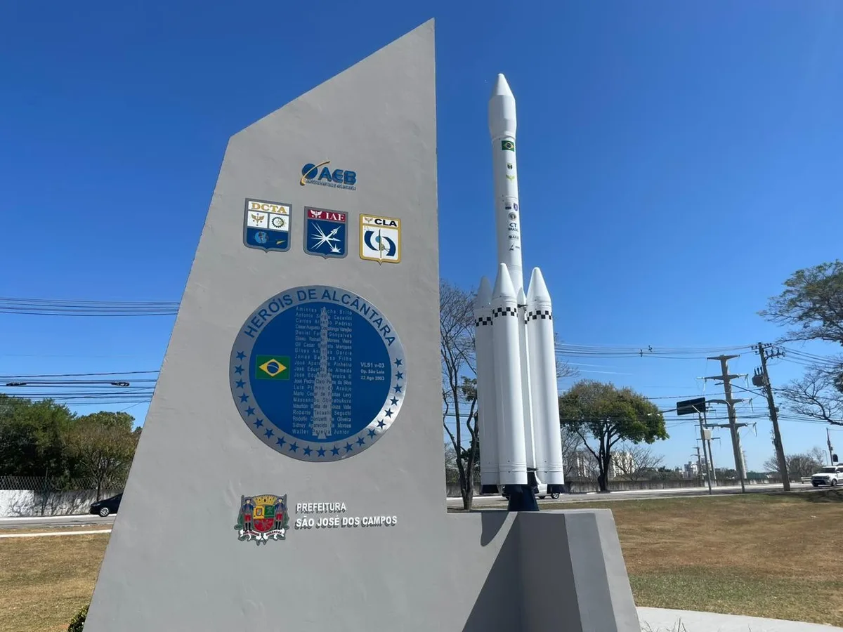 Heróis de Alcântara: interior de SP tem monumento às vítimas mortas há 23 anos em acidente do VLS