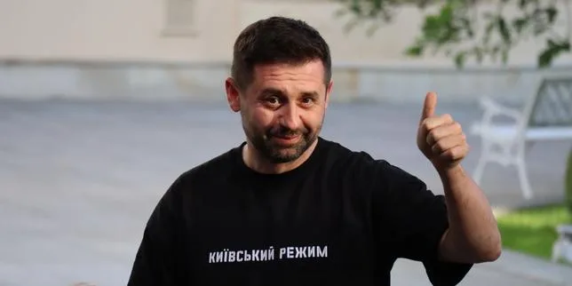 En Ukraine, David Arakhamia, l’homme qui a su se rendre indispensable aux côtés de Volodymyr Zelensky