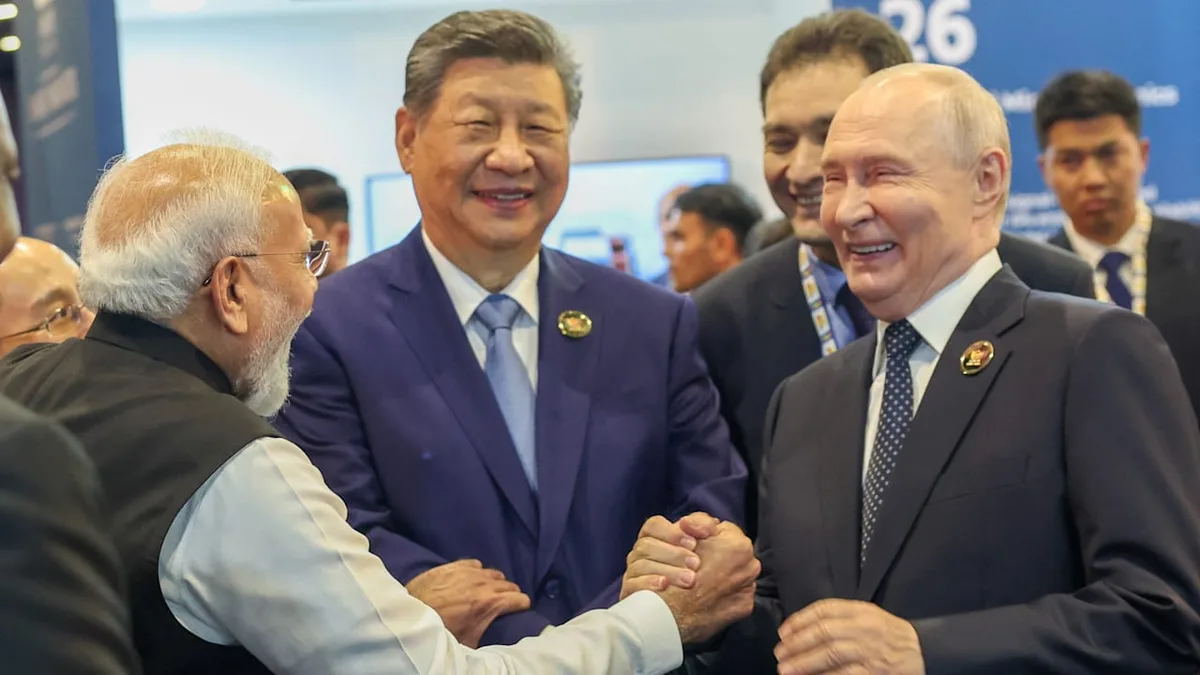 Treffen der Brics-Staaten - Xi, Putin und Modi lachen über Ukraine-Krieg hinweg