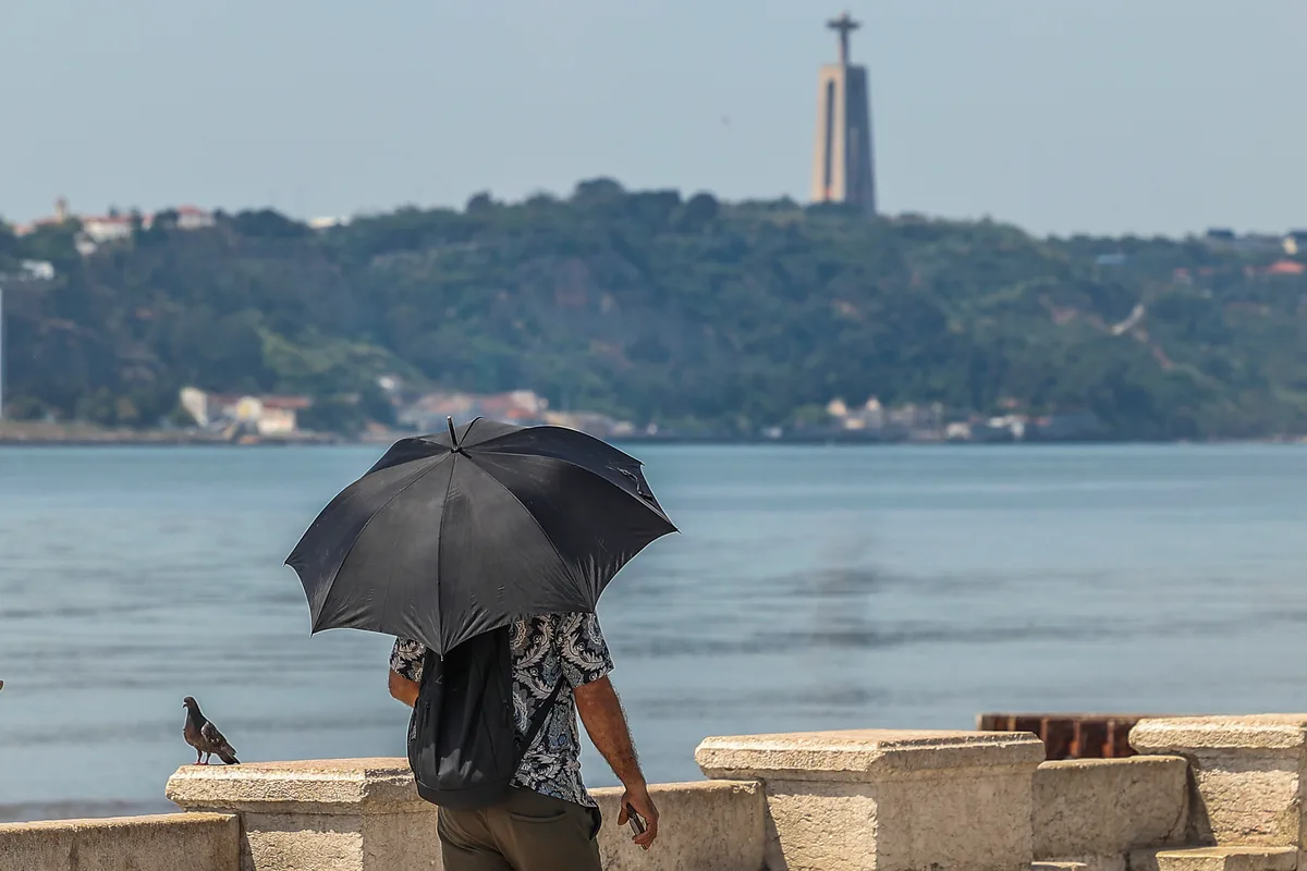 Calor aperta este domingo: temperaturas chegam aos 35 graus