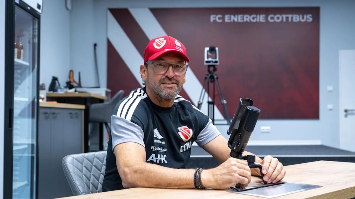 Phrasenmäher mit Claus-Dieter Wollitz - Der ehrlichste Trainer Deutschlands