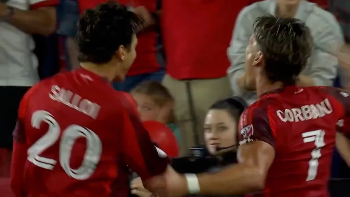 Toronto FC’s Corbeanu sets up Sallói for beautiful tap-in goal
