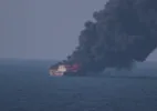 EUA destroem embarcação ligada ao Irã após evacuar tripulação