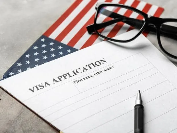 US judge orders Trump administration to reopen Green Card lottery by Nov 1