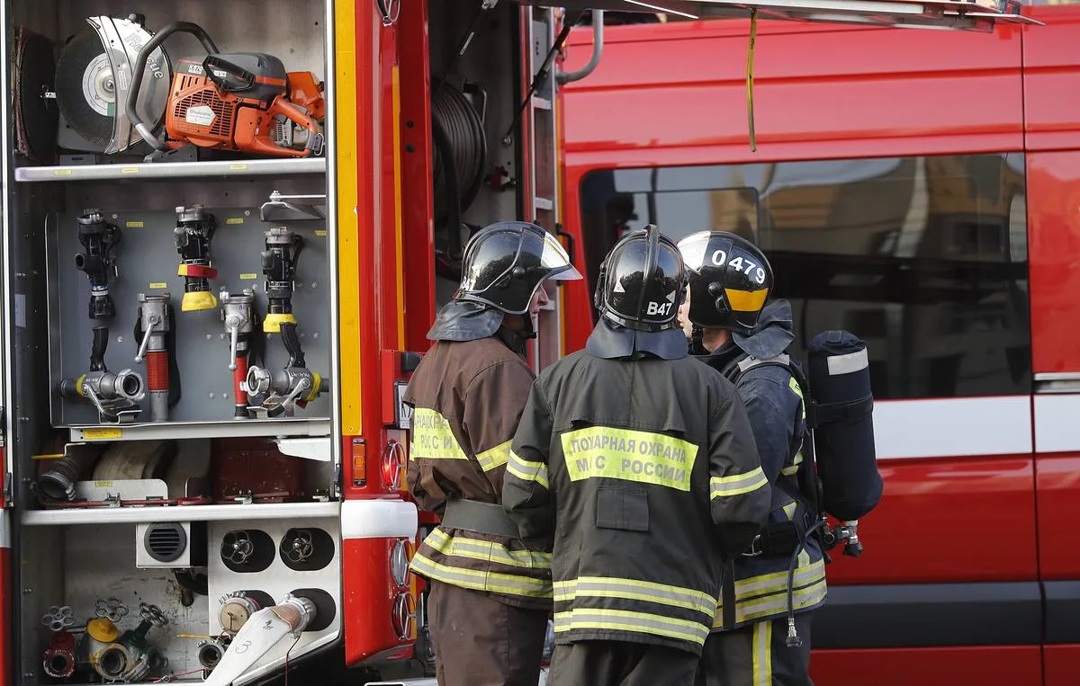Oil refinery fire in Yaroslavl Region, 641 drones: aftermath of attack on Russian regions