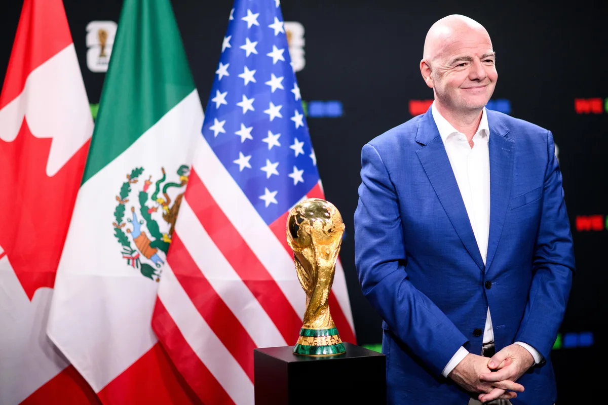 Aficionados del mundo piden la renuncia de Gianni Infantino como presidente de la FIFA