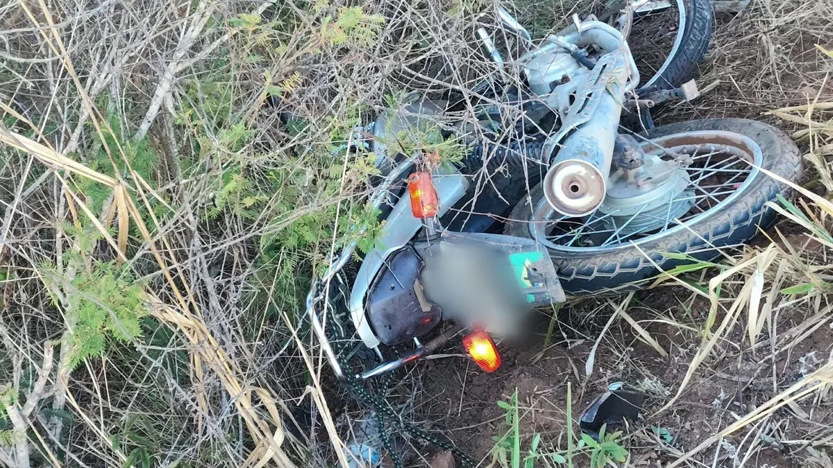 Motociclista morre após tentar ultrapassagem em local proibido e bater em carro na BR-367