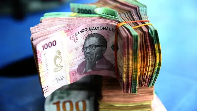 S&P mantém rating de Angola em B- com perspetiva estável