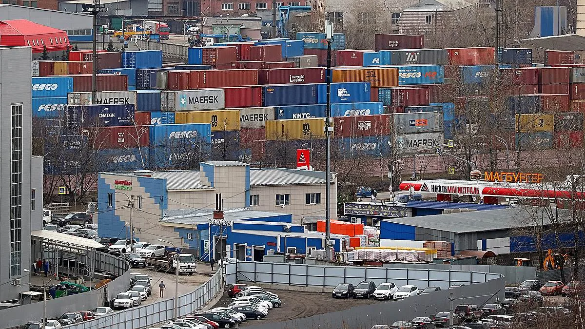 Кабин РФ выделил более 9,7 млрд руб. на субсидирование перевозок продукции АПК