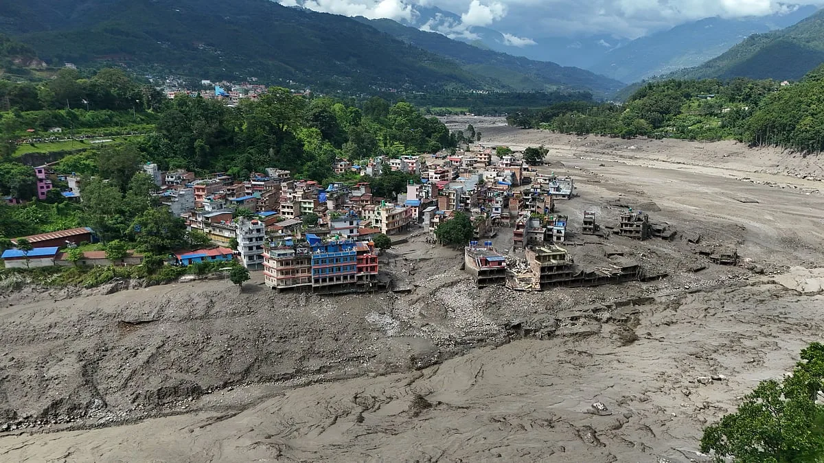 Enxurrada no Nepal: pelo menos 16 mortos e quase 400 desaparecidos, a maioria estrangeiros