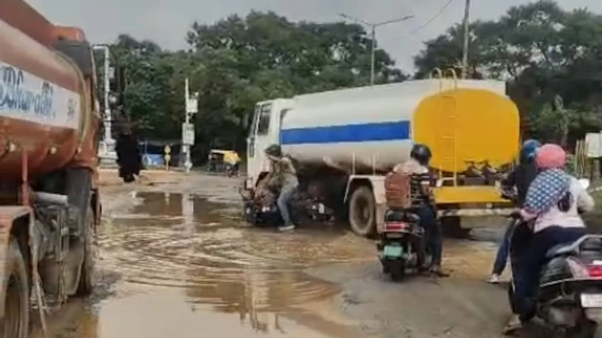 Video: Bengaluru Rider Almost Run Over By Tanker After Bike Hits Pothole