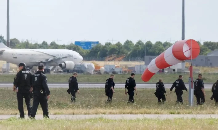 Hallan otro dron y explosivos en el aeropuerto de Leipzig, ligados a intento de atentado