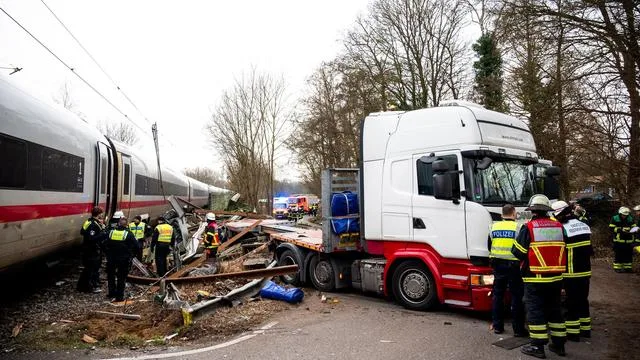 Zu eng für große Lkw: Unfallbericht zum tödlichen ICE-Unglück liegt vor