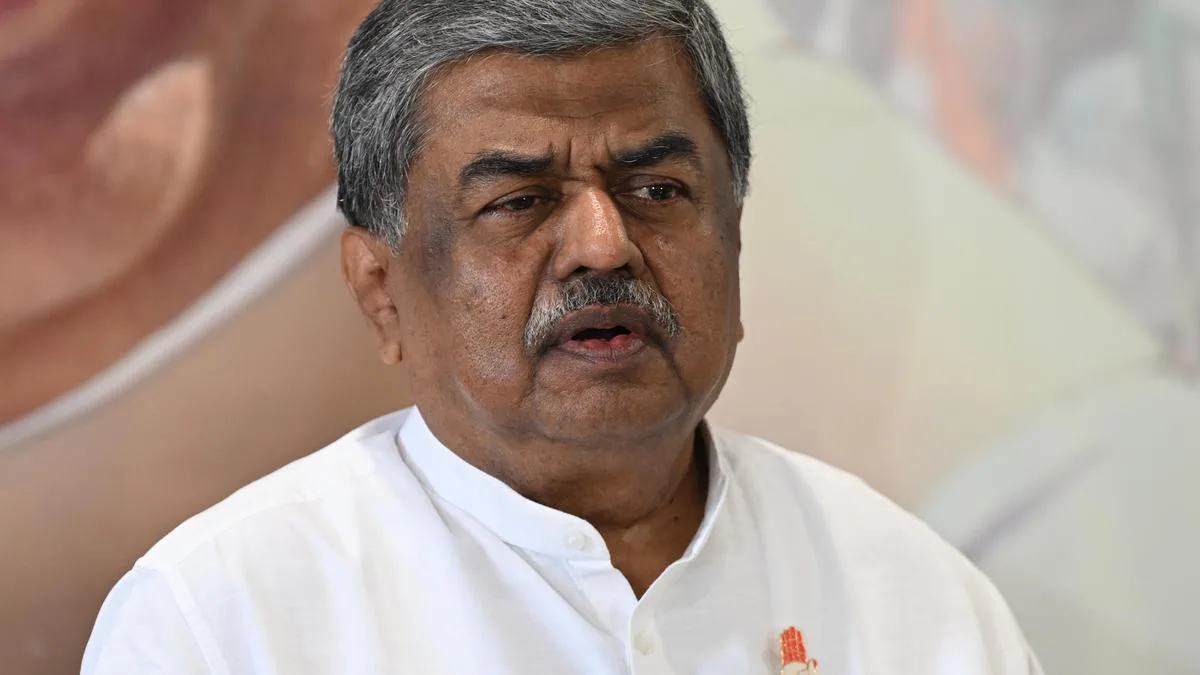 No difference between Jaish-e-Mohammed, Taliban, RSS: KPCC’s B.K. Hariprasad says all three “not registered in India”