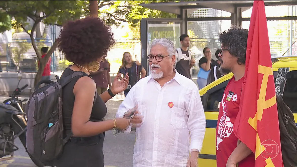 Edmilson Costa, candidato do PCB à Presidência, faz campanha no Rio