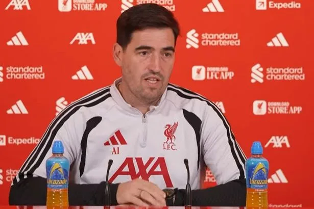 Andoni Iraola delivers triple Liverpool injury update as plan for Lewis Koumas laid out
