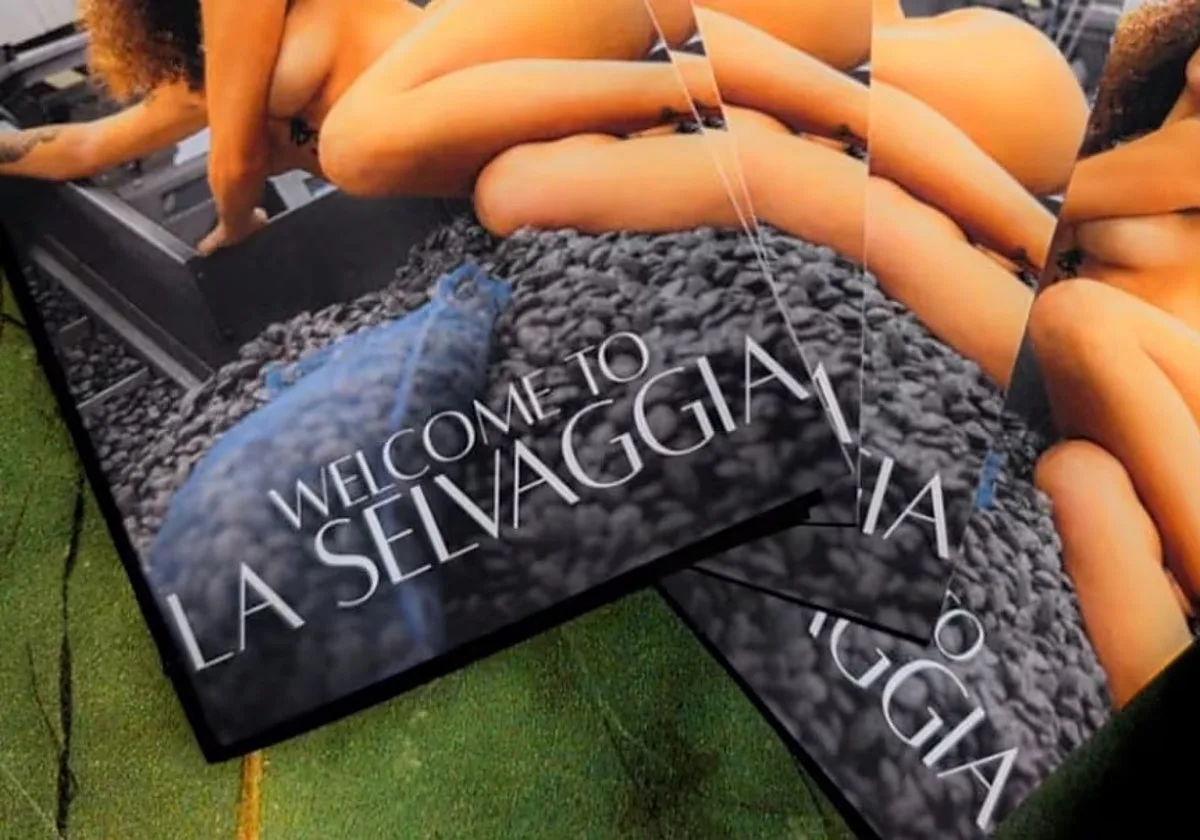 Expulsan de una feria gallega a una empresa italiana que promocionaba su pescado con desnudos de mujeres y el mensaje «pescado fresco»