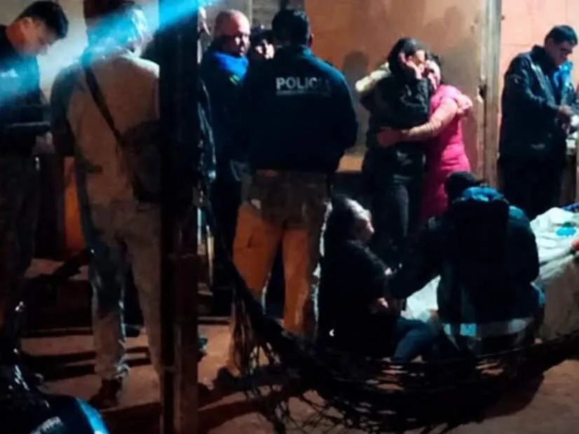 Homem de 56 anos é morto a tiros enquanto dormia na varanda de casa