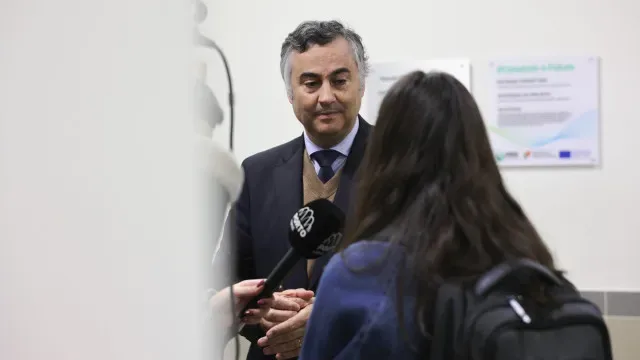 Críticas do PS são "exageradas. Ministério está a funcionar muito melhor"