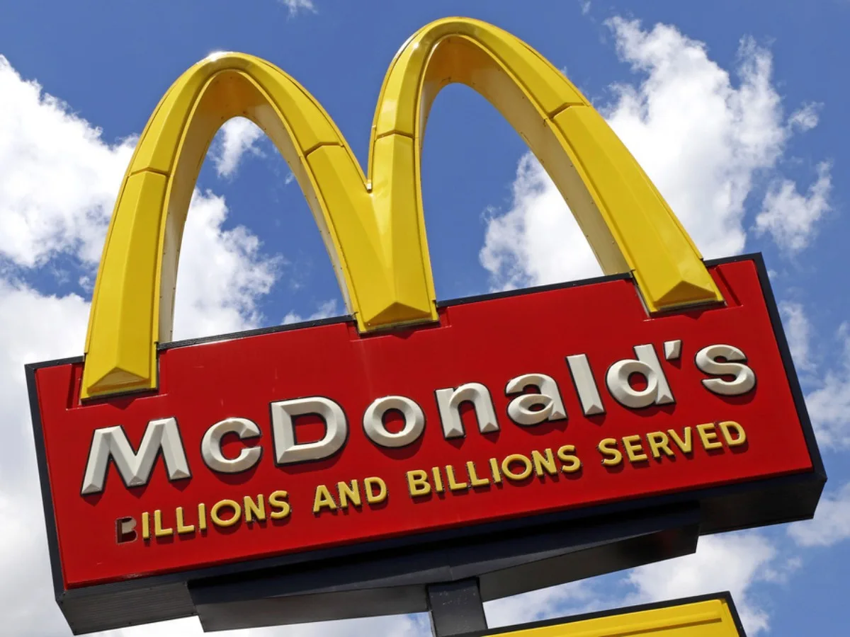 Rede de fast food abre 40 vagas de emprego para nova unidade em Piracicaba