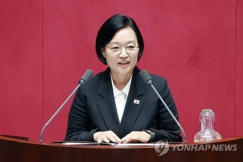韓총리 "정부 확장재정 중요 전환점…지금은 성장에 집중해야"(종합)
